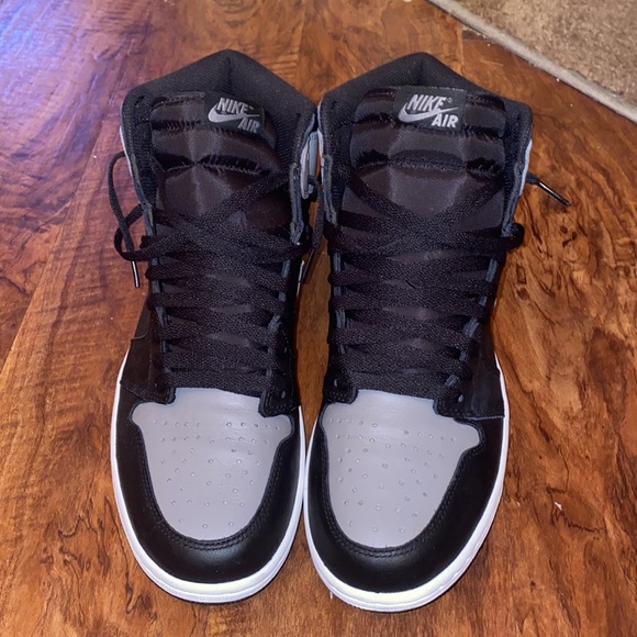 Shadow 1s never worn before bought from StockX. - Picture 3 of 4